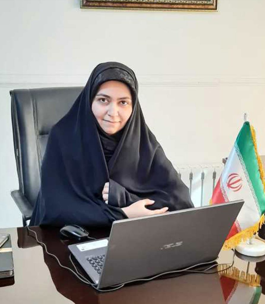 یکتا 893x1024 1